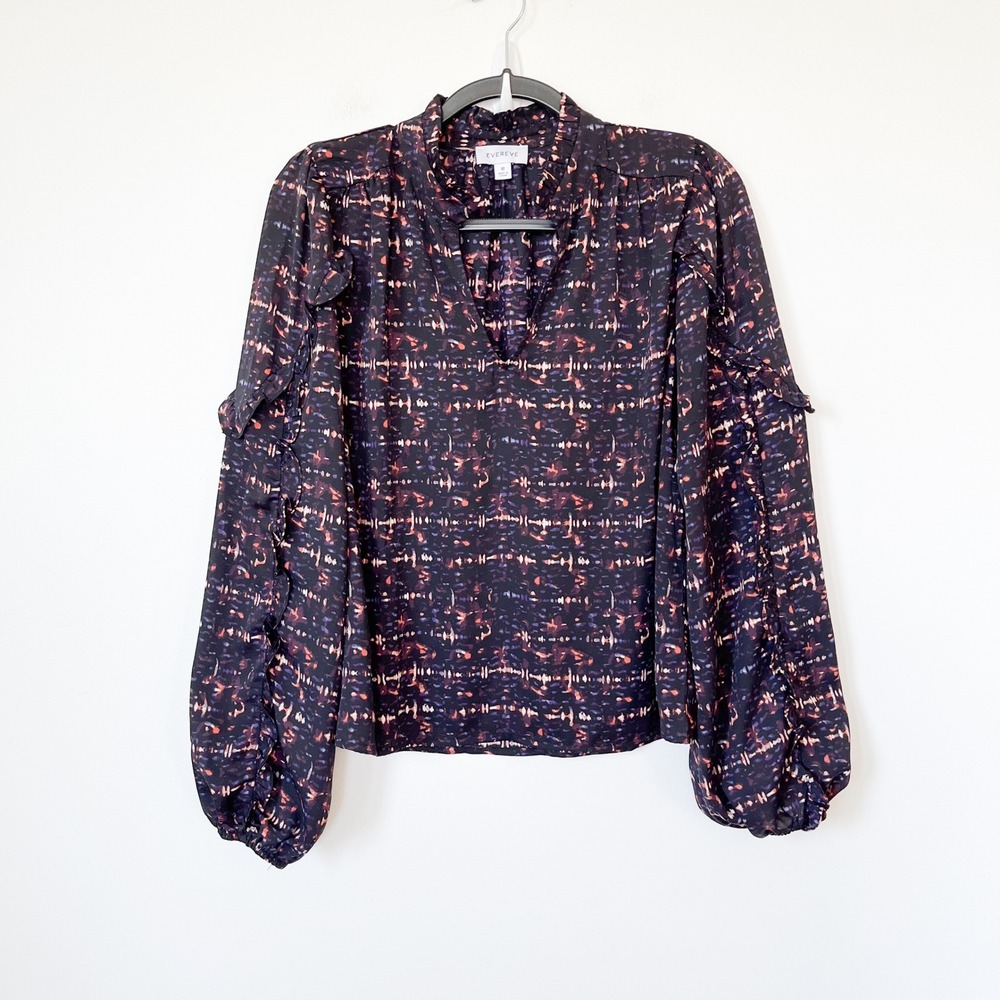Evereve Split Neck Ruffle Blouson Sleeve Abstract Print Top Womens Medium Purple